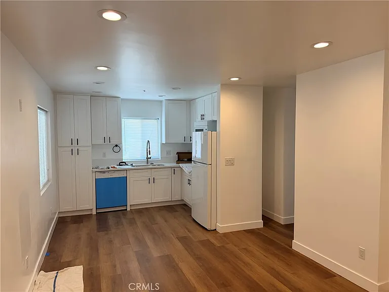 988 Valencia St #6 — Photo 9