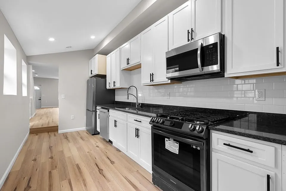 2 bed, 1140 sqft, $1,850 — Photo 1