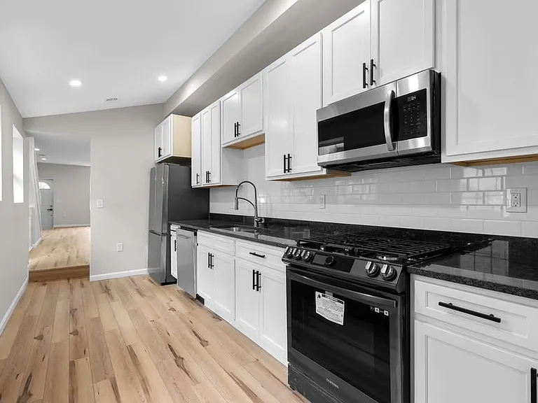 2510 E Fayette St — Photo 1