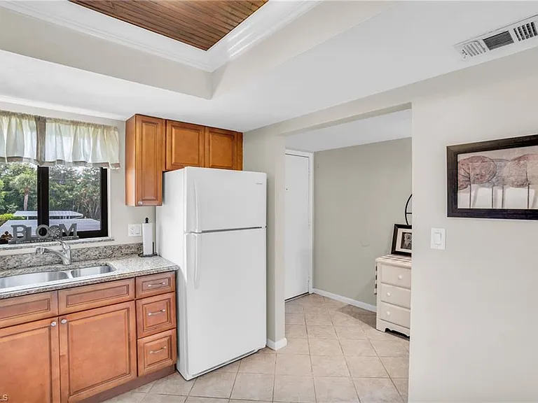 4640 Chantelle Dr #N204 — Photo 13