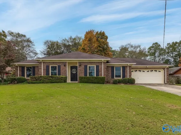1126 Way Thru The Woods SW, Decatur, AL 35603