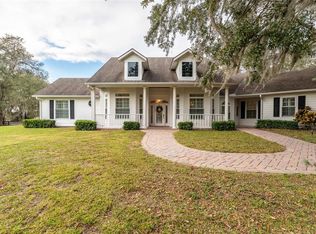 10301 Phoenix Ln, Howey In The Hills, FL 34737