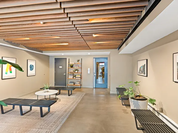 762 Park Place image 5 of 6