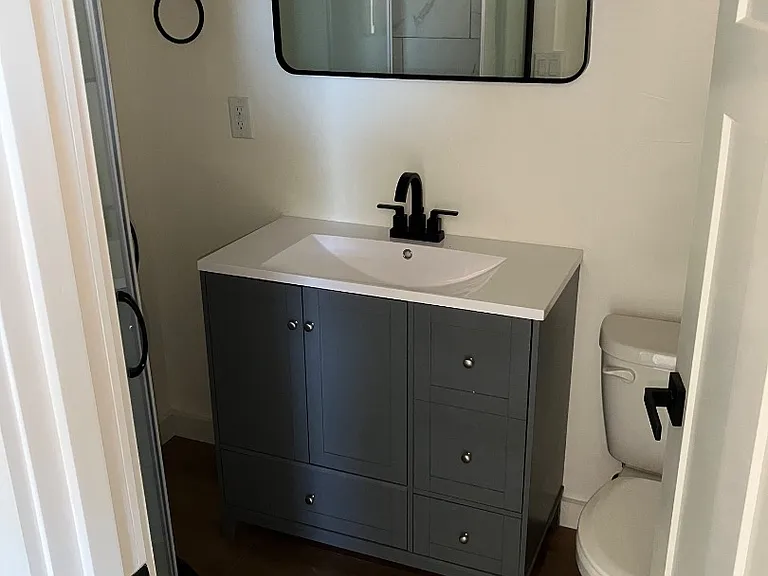 Unit Photo