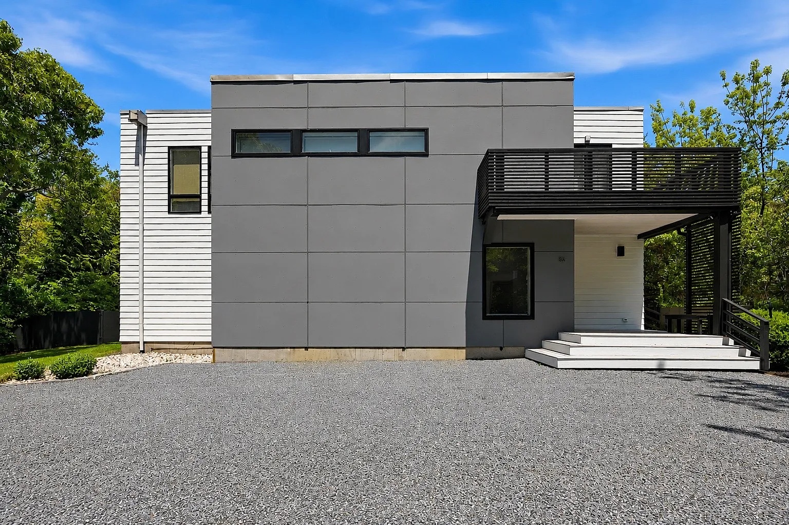 Hamptons Waterfront Escape on Peconic Bay — Photo 3