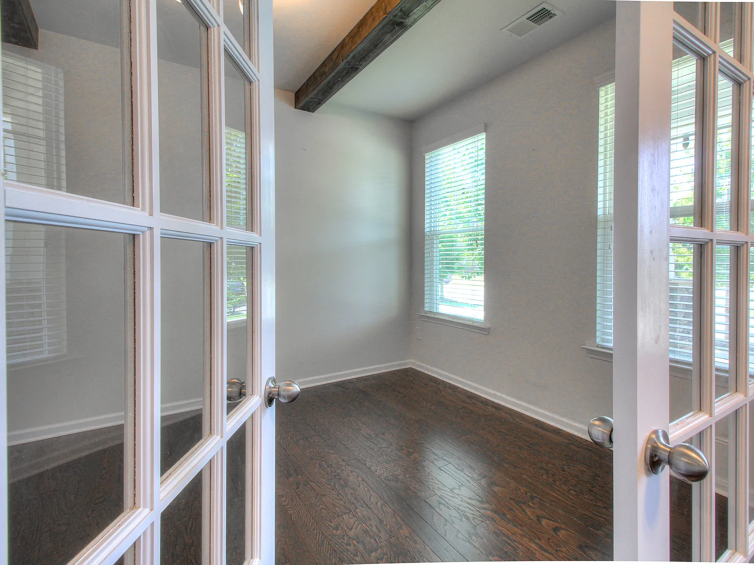 4 bed, 3.5 bath, 3006 sqft, $2,900 — Photo 4