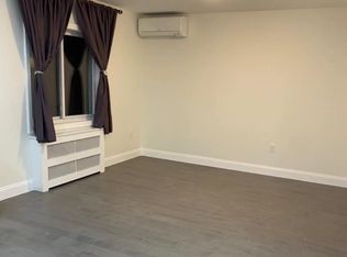 17516 73rd Ave, Fresh Meadows, NY 11366