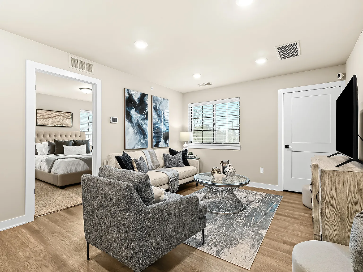 Sterling Park Place Apartments — Photo 3
