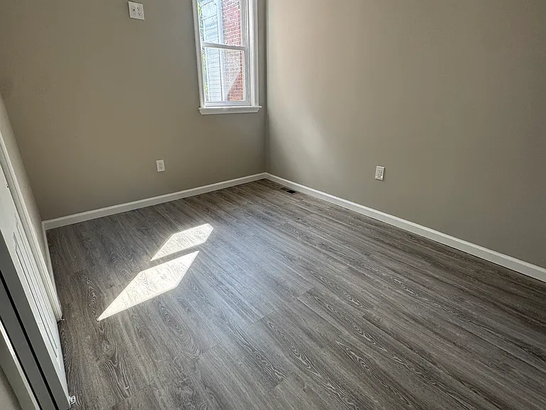 6018 Ross St — Photo 10