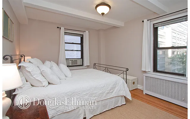 Rented by Douglas Elliman | media 19