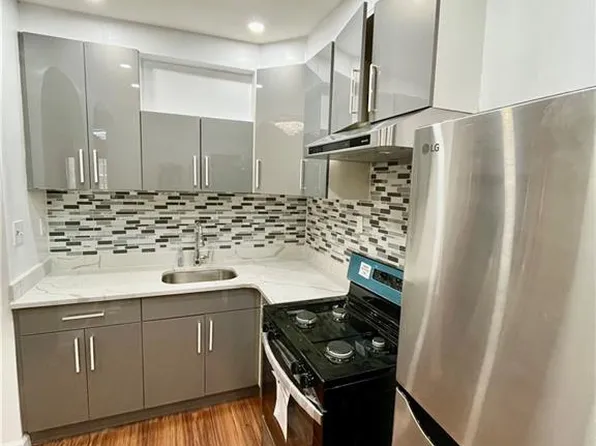 2152 E 27th St, Brooklyn, NY 11229