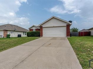 103 Sandlewood Dr, Terrell, TX 75160