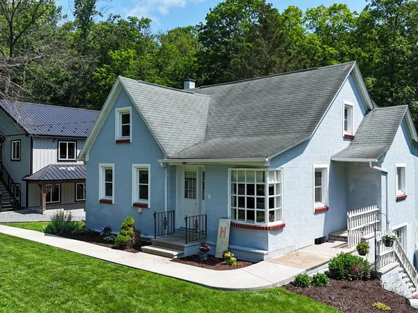 231 Swamp Rd, Morgantown, PA 19543