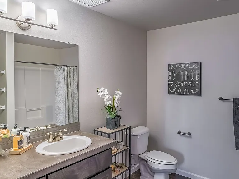 20720 Empire Ave — Photo 13