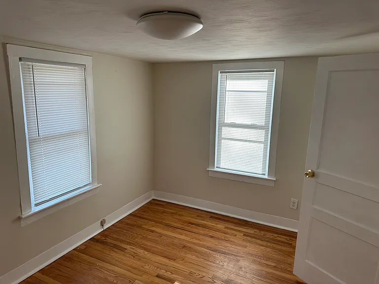 1512 Smallhouse Rd — Photo 5