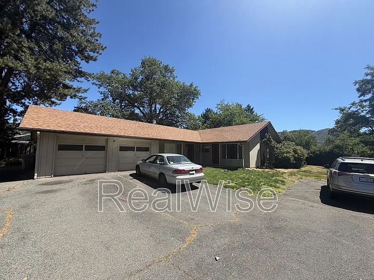 1229 NW Highland Ave #B — Photo 20