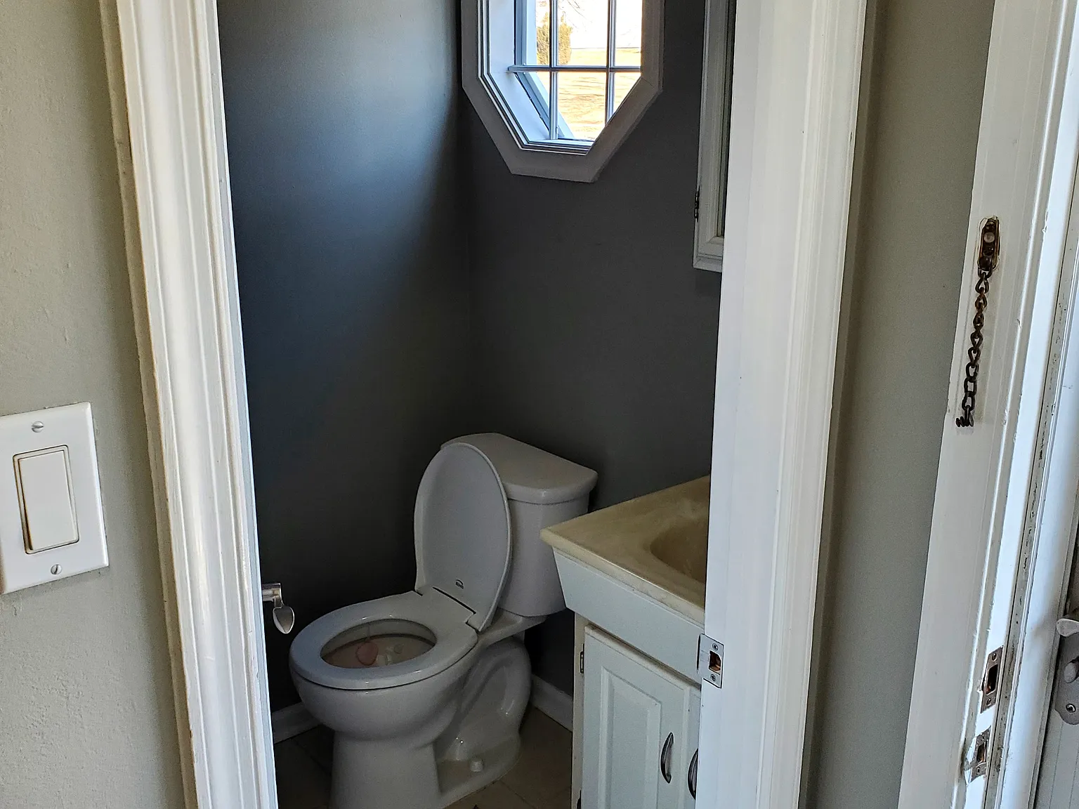 2 bed, 1.5 bath, 1300 sqft, $2,650 — Photo 3