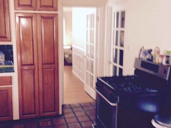 5th image of 4928 Denny Ave