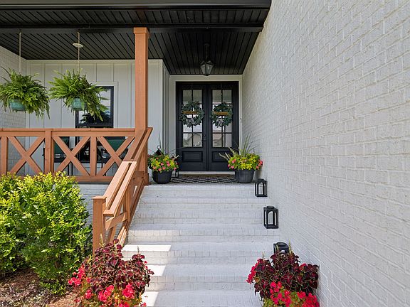 5th image of 7763 Brenda Ln