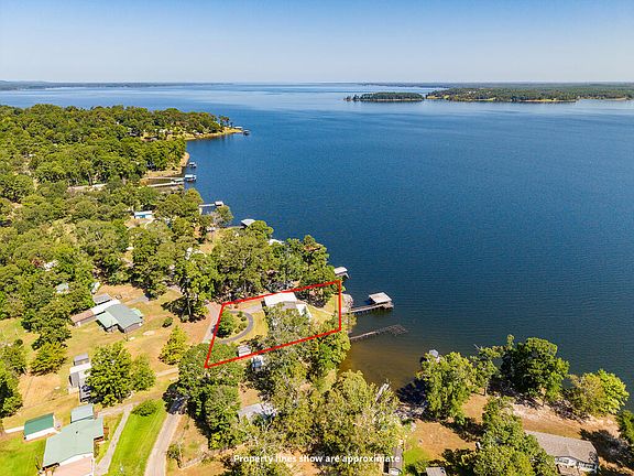 4th image of 245 Cove Rd