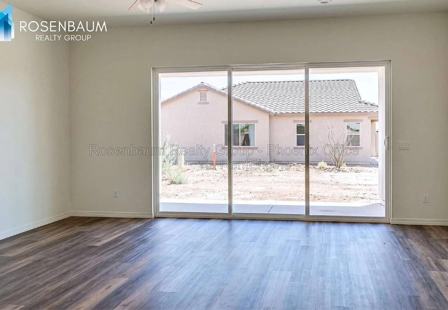 3 bed, 2.0 bath, 1703 sqft, $1,795 — Photo 2