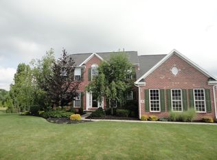 9 Winterhall Rd, Orchard Park, NY 14127