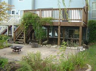 3540 Saint Annes Ct, Aurora, IL 60504