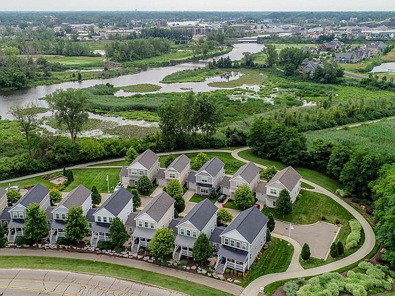 4th image of 660 Beachwood Path