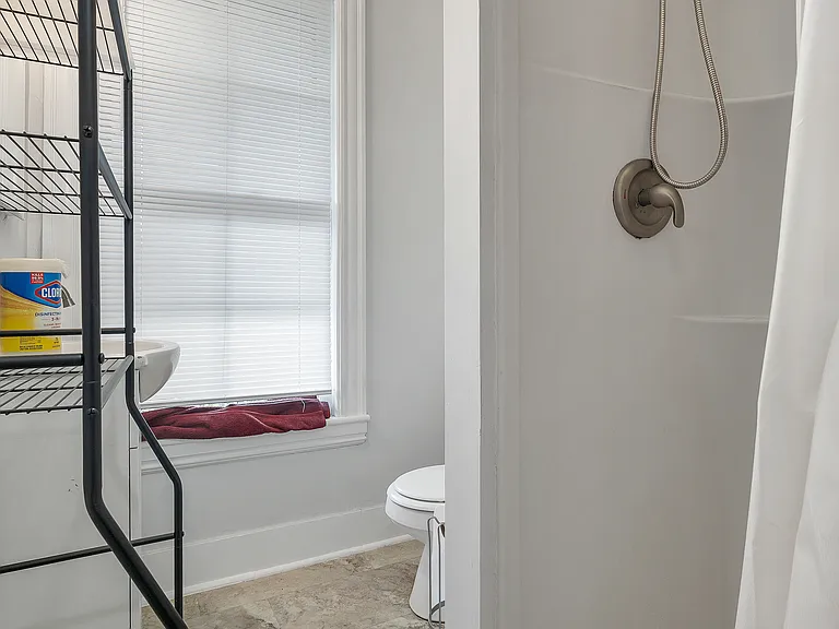 1073 Union Ave #D — Photo 7
