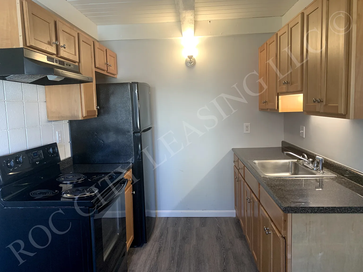 2 bed, 1.5 bath, 1096 sqft, $1,400 — Photo 1