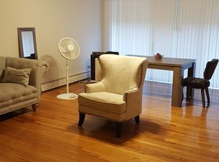 10437 S Hale Ave APT 1S, Chicago, IL 60643