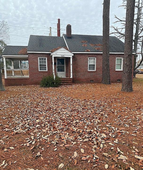 1st image of 1410 W Chaloner Dr