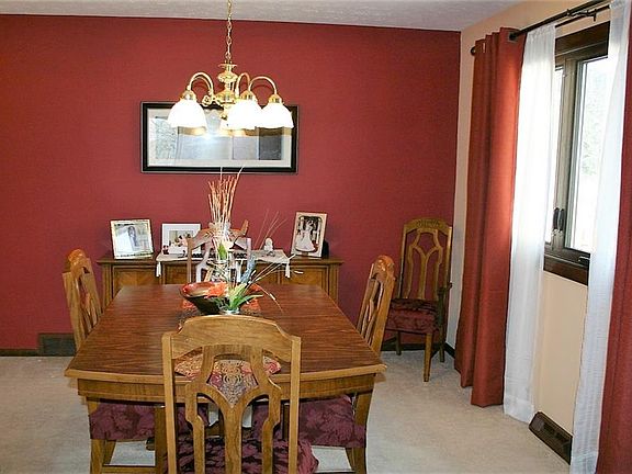 5th image of 6752 Cheryl Ann Dr