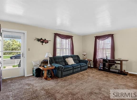 4th image of 315 Riverside Dr