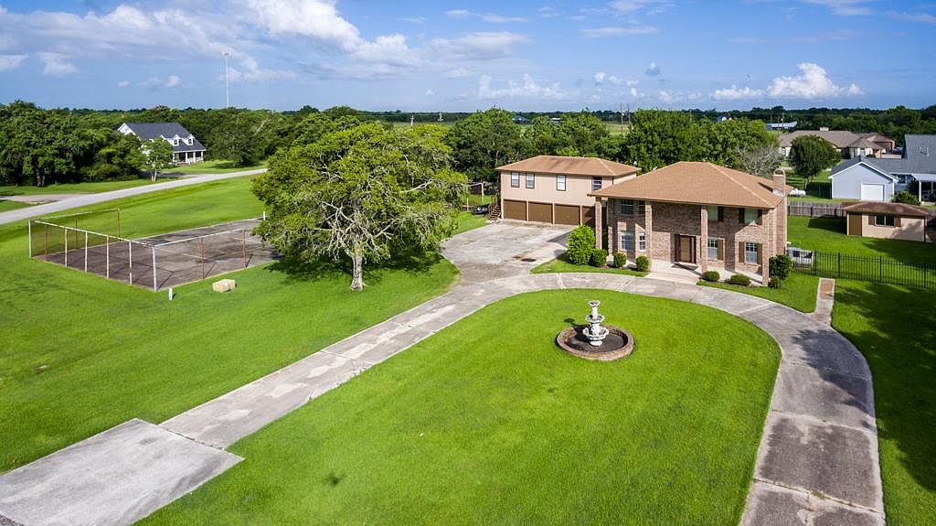 13213 Bay Place Dr, Beach City, TX 77523 Zillow
