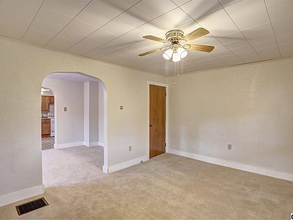 3rd image of 224 Water St