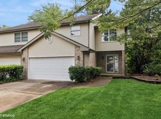 1031 Claremont Dr, Downers Grove, IL 60516