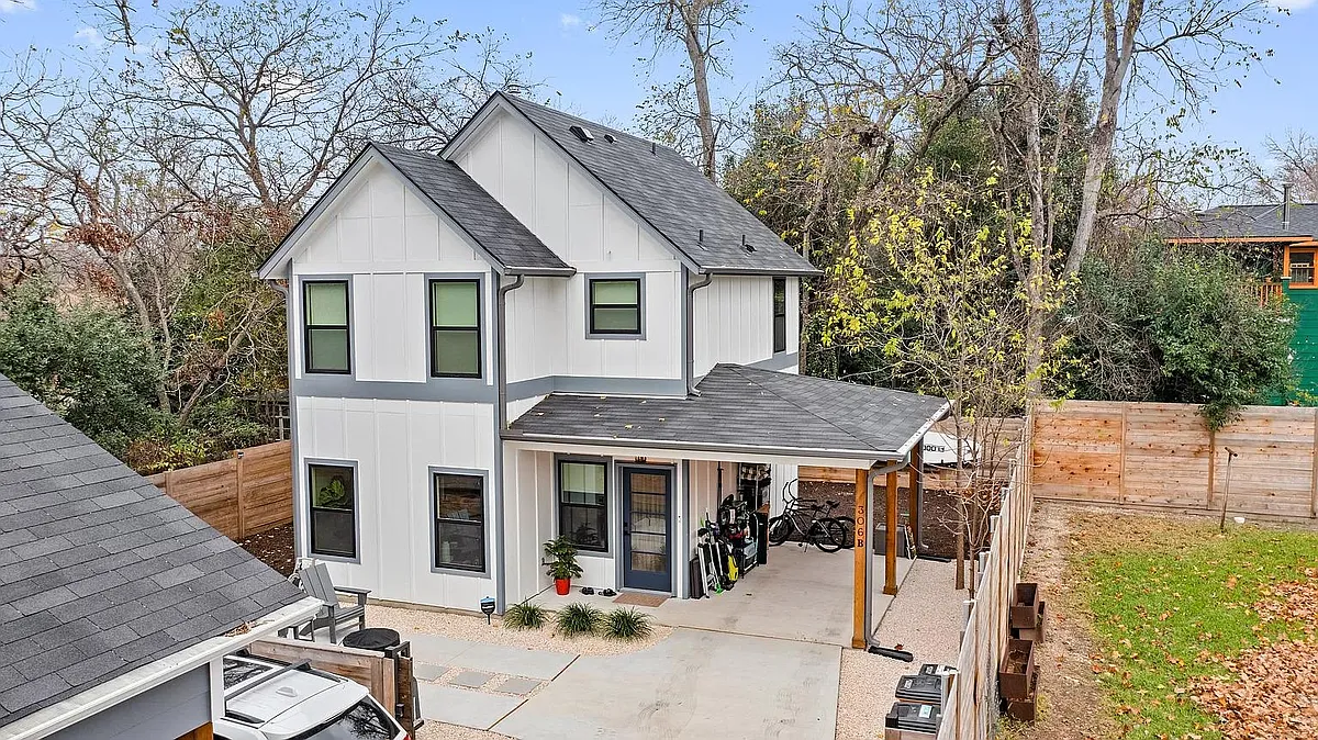 Building Photo - 306 Irma Dr #B