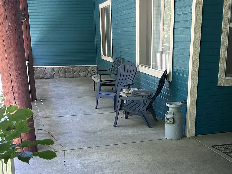 237 Plum Ct — Photo 4