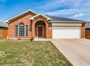 3200 Topanga Canyon Dr, Corinth, TX 76210