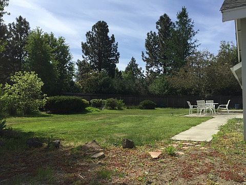 3rd image of 21195 Strawberry Mountain Ct