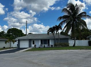 9403 NW 80th Pl, Tamarac, FL 33321