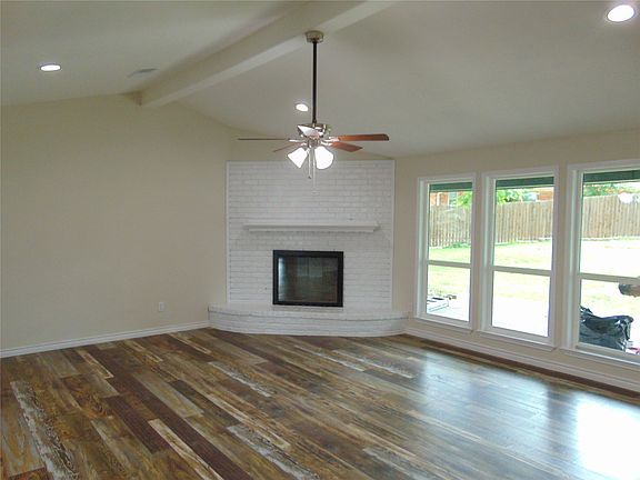 5th image of 2714 Country Club Pkwy