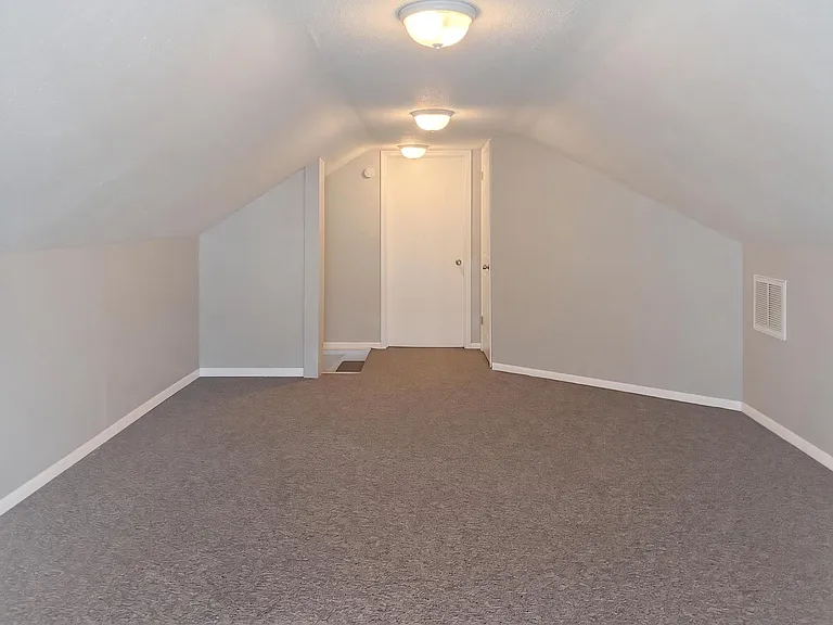 2313 Avenue L — Photo 27