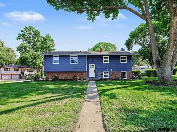 13359 Trendwood Dr, Omaha, NE 68144