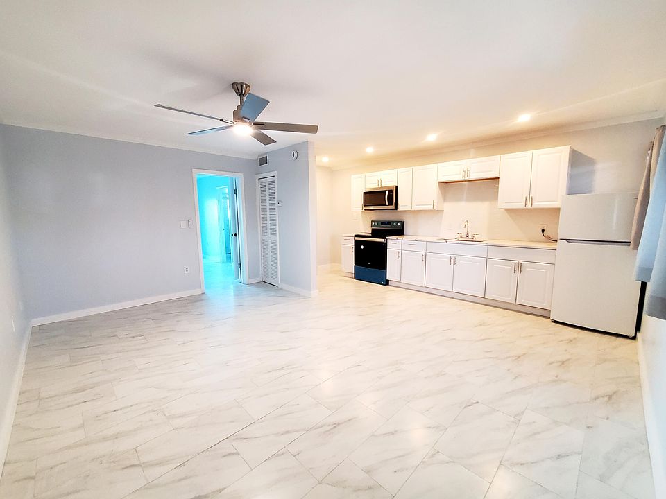 1st image of 201 Coppitt Rd #205A