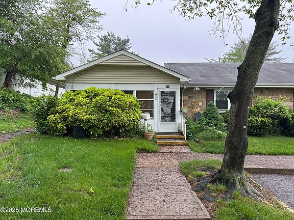 5th image of 70 Sage Court #A