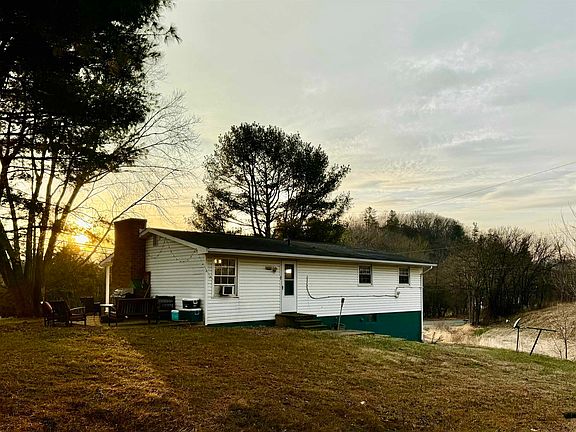 3rd image of 6788 Rawley Pike