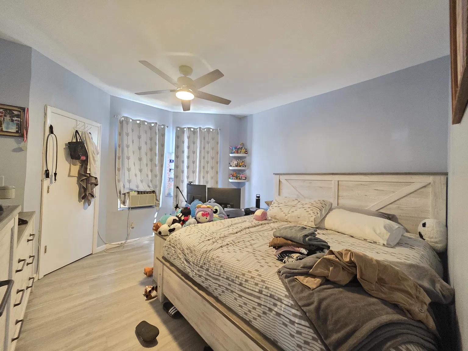 2 bed, $2,000 — Photo 4