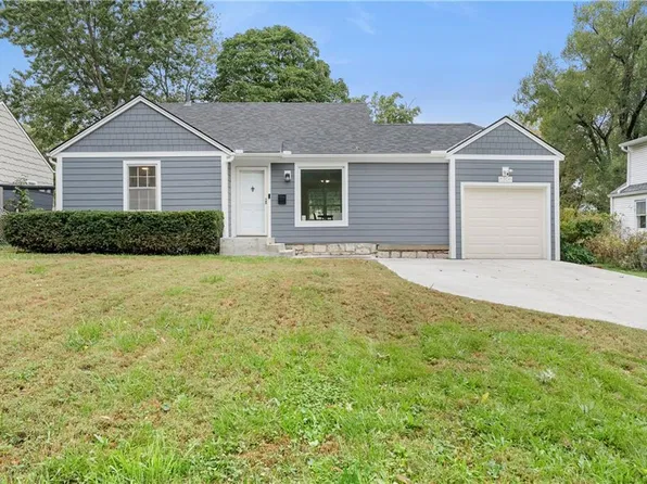 8306 Ward Parkway Plz, Kansas City, MO 64114